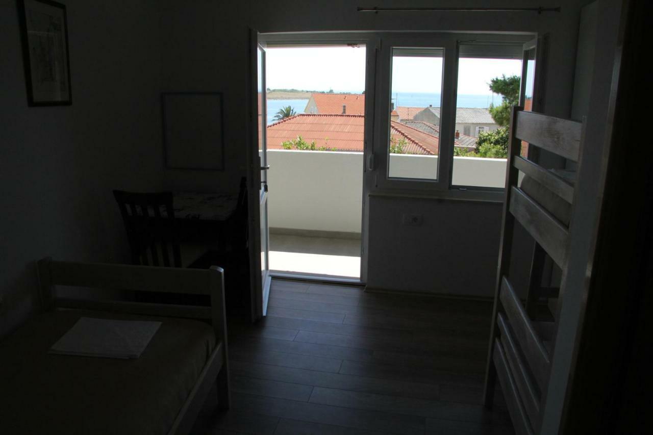 Novalja Inn 2 Екстериор снимка