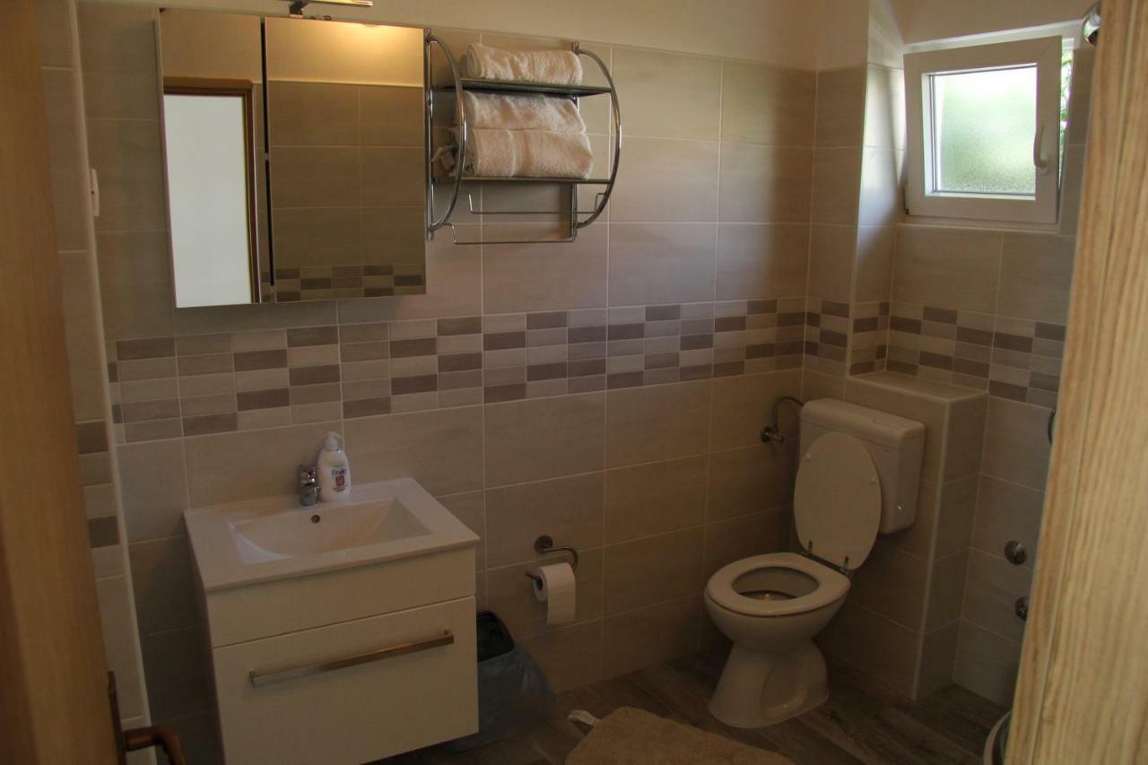 Novalja Inn 2 Екстериор снимка