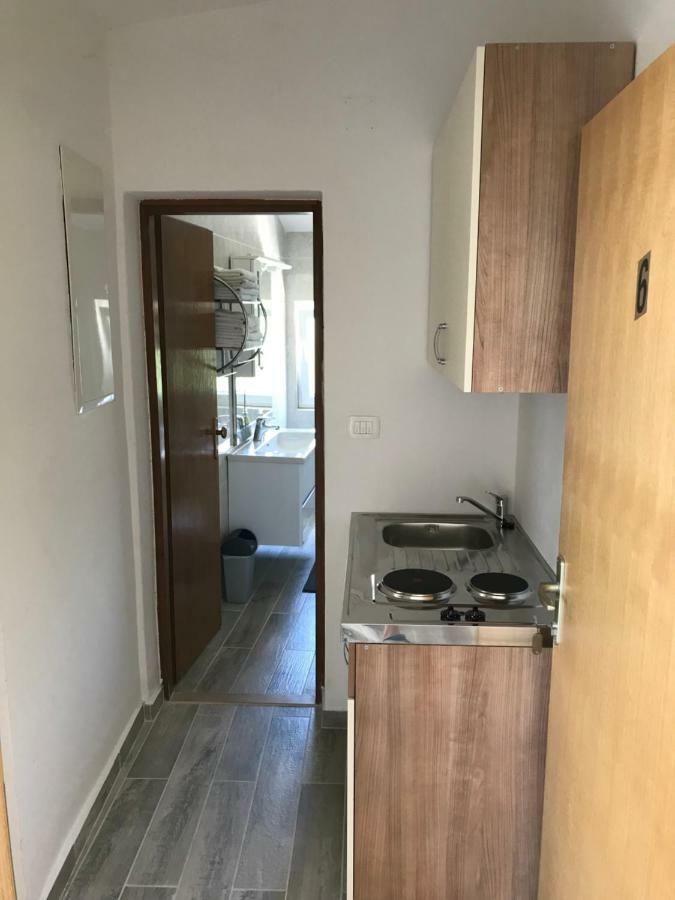 Novalja Inn 2 Екстериор снимка